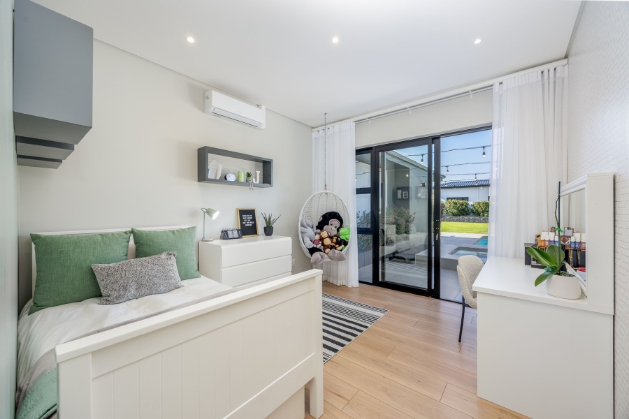 4 Bedroom Property for Sale in Clara Anna Fontein Western Cape